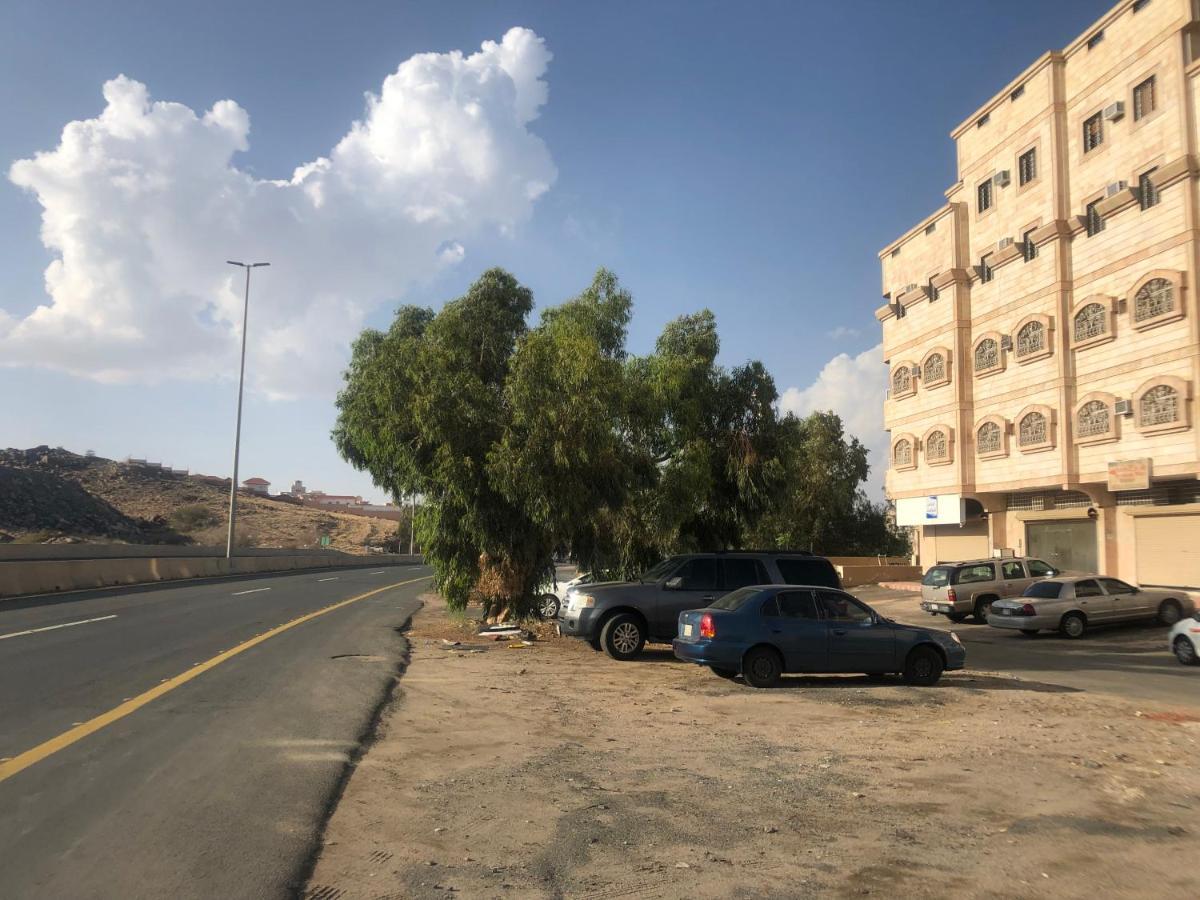 خاصة بتصميم فندقي ووصول ذاتي Apartment *