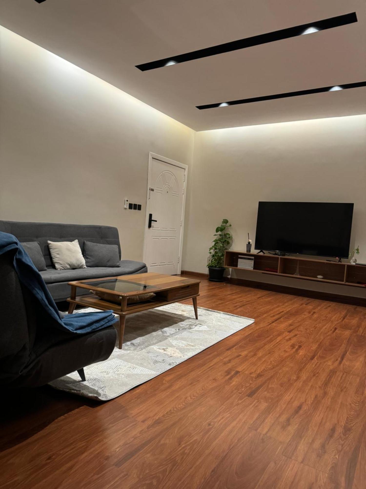 خاصة بتصميم فندقي ووصول ذاتي Apartment *
